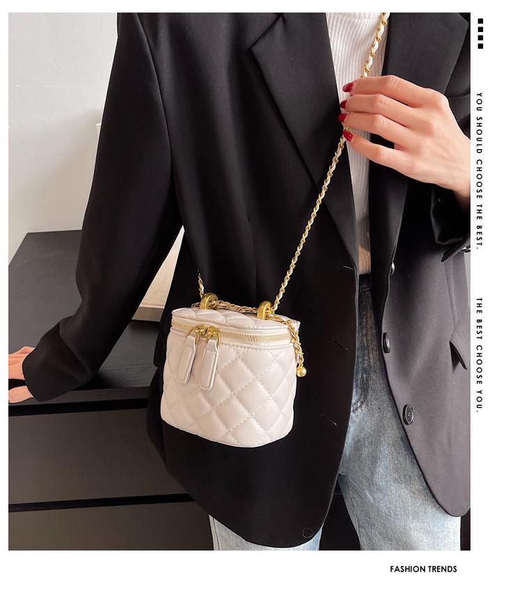 Chic Urban Minimalist Small Bag 2021 Fashion Winter Shoulder Bag Vintage Chain Bag