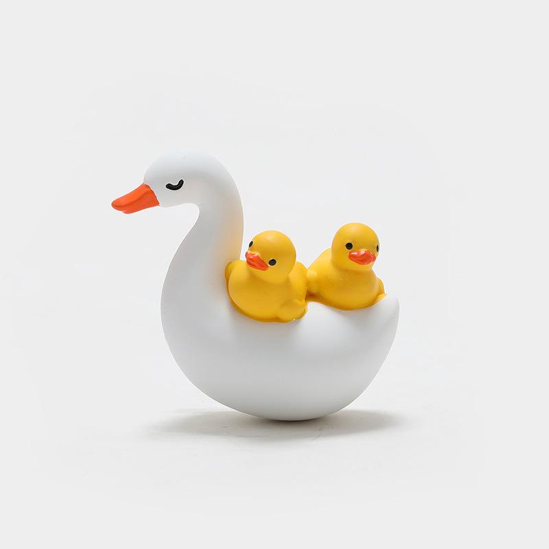 

Маленький Желтый Утенок Магнит на Холодильник Утка Мама Несет Маленького Утенка Мультяшная 3D Наклейка Магнит Животное Украшение Po Wall