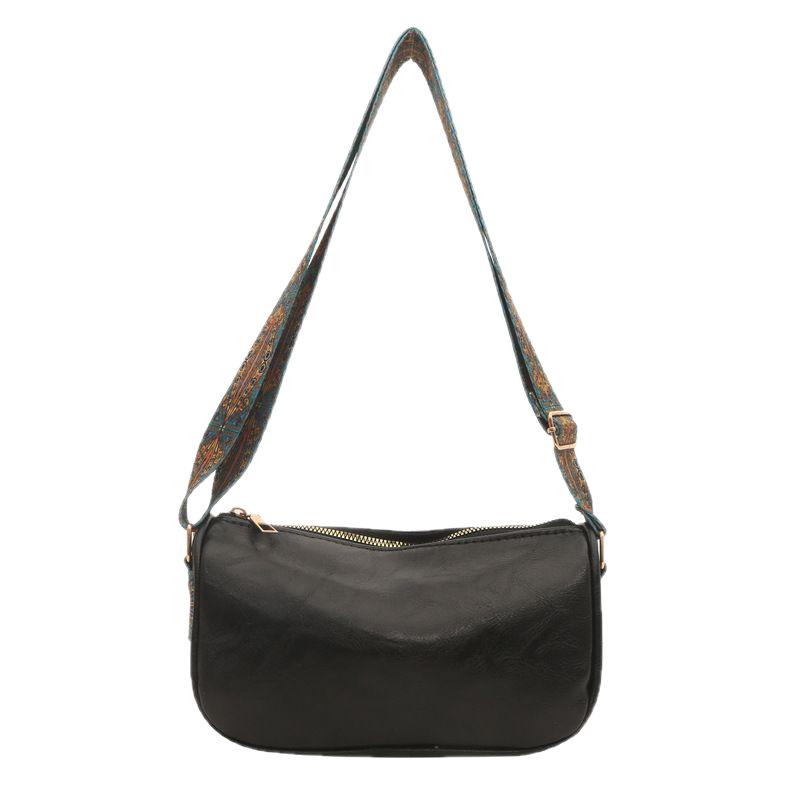 Niche Design Versatile Wide Shoulder Strap Messenger Bag Women's New Retro Fashion Shoulder Pillow Bag