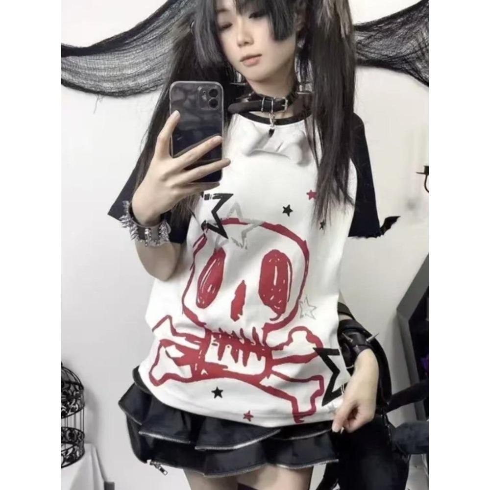 Cute Style Women's White Short-Sleeve T-Shirt, Loose Summer Top with Cartoon Prints for Sweet Look
