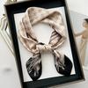 68cm Quastenknoten Bedruckter Schal Für Damen Frühling und Herbst Dünner Imitation Seide Schal Für Temperament Vielseitiges Kopftuch Schal