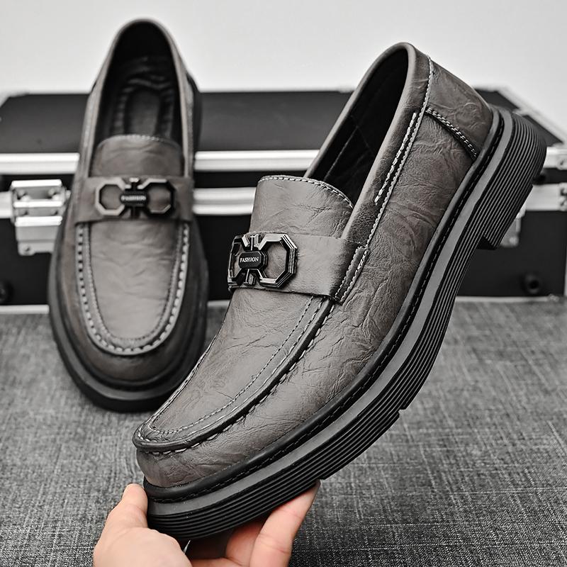 Leather Shoes Men's Skateboard Cricket for Men Sports Running Sneakers Male Luxury Designer Flats Platform