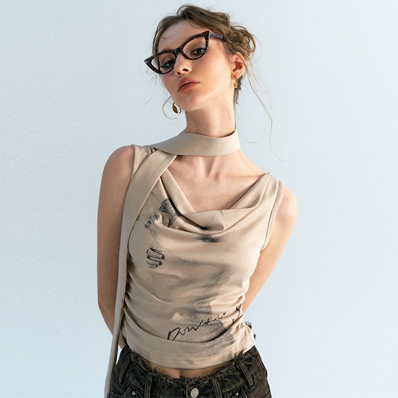 

Женский летний облегающий короткий топ-майка с принтом шарфа и вырезом халтер M хаки