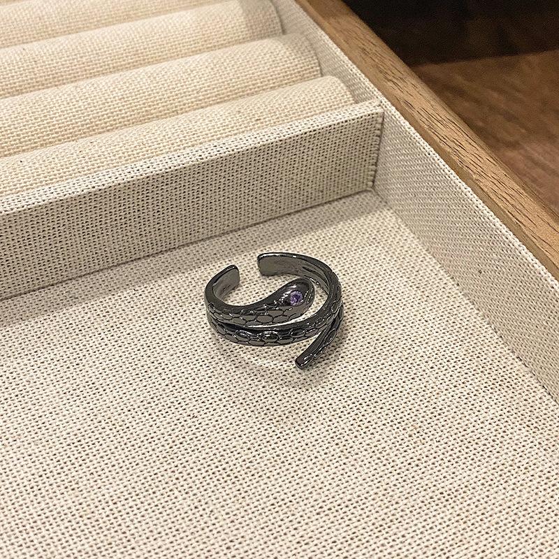 Dark Cold Wind Personalized Snake Ring Open Ring Retro Winding Simple Red Diamond Spirit Snake Niche High-end Ring