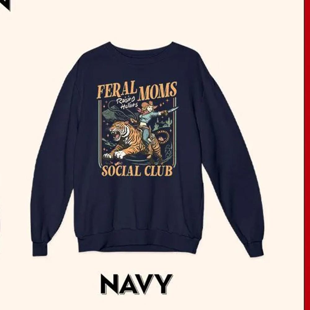 Women Vintage Feral Moms Social Club Sweatshirt Bookish Mama Vintage Graphic Unisex Y2K Pullovers Funny Sweatshirt Streetwear