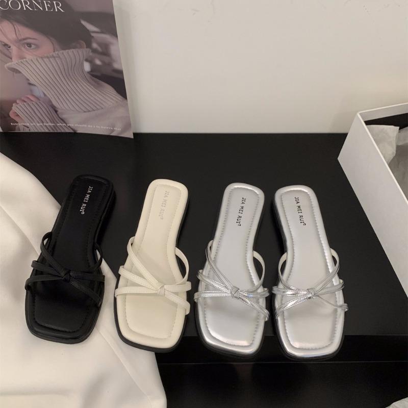 Fashion Hot Selling Women's Flat Slippers 2025 Summer Square Open Toe Anti-Slip Shoes Fashion Beach Slippers Women's Shoes  De Mujer