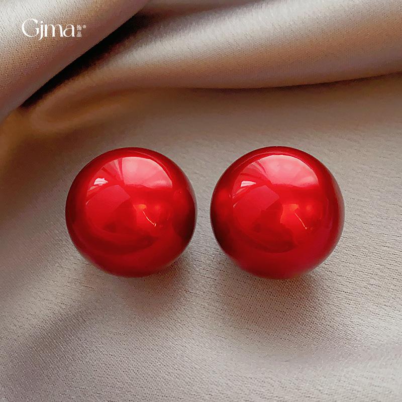 Retro red round pearl stud earrings simple versatile earrings European and American exaggerated earrings women