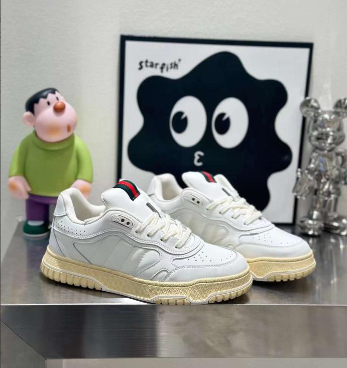 

White angel color matching printing thick baseplate shoes women s 2025 new sports and leisure fashion large size 35 бежевый