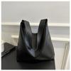 Spring New Korean Texture Trend Fashion Minimalist Casual Shoulder Tote Bag Women