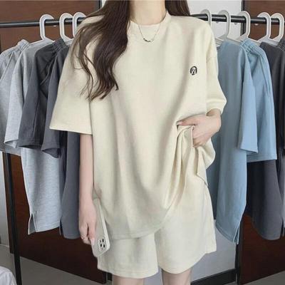 European Station Embroidered Cotton Leisure Suit – Women's Summer Loose Fit, Korean-Style Two-Piece Set with Short Sleeves and Shorts.