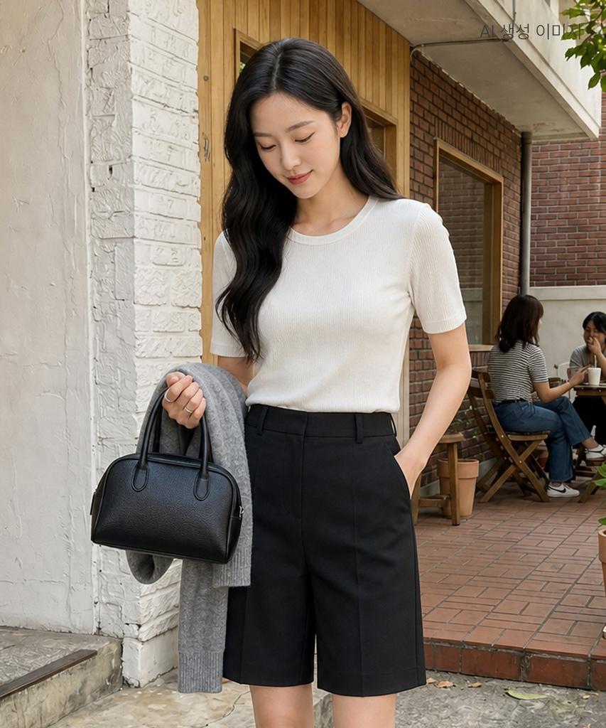 ROEM Belted Cotton Shorts Rmtwg25R16