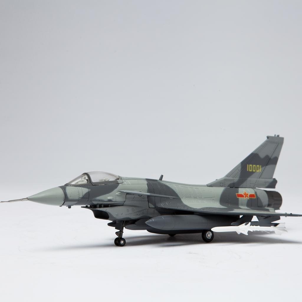 J10 1/72 Scale Metal Model airplane Scale model Home placement, collection and decoration Creative gift Halloween and Christmas