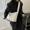 Large Capacity Street Fashion Commuter Shoulder Crossbody Bag For Women 2023 Winter New Simple Plaid Tote Bag