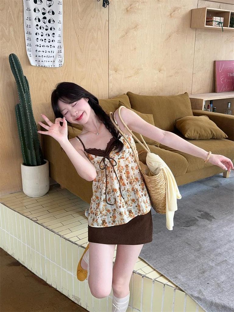 2026 Spring/Summer Women's Floral Chiffon Sun Protection Set: V-neck Tank Top with Cardigan