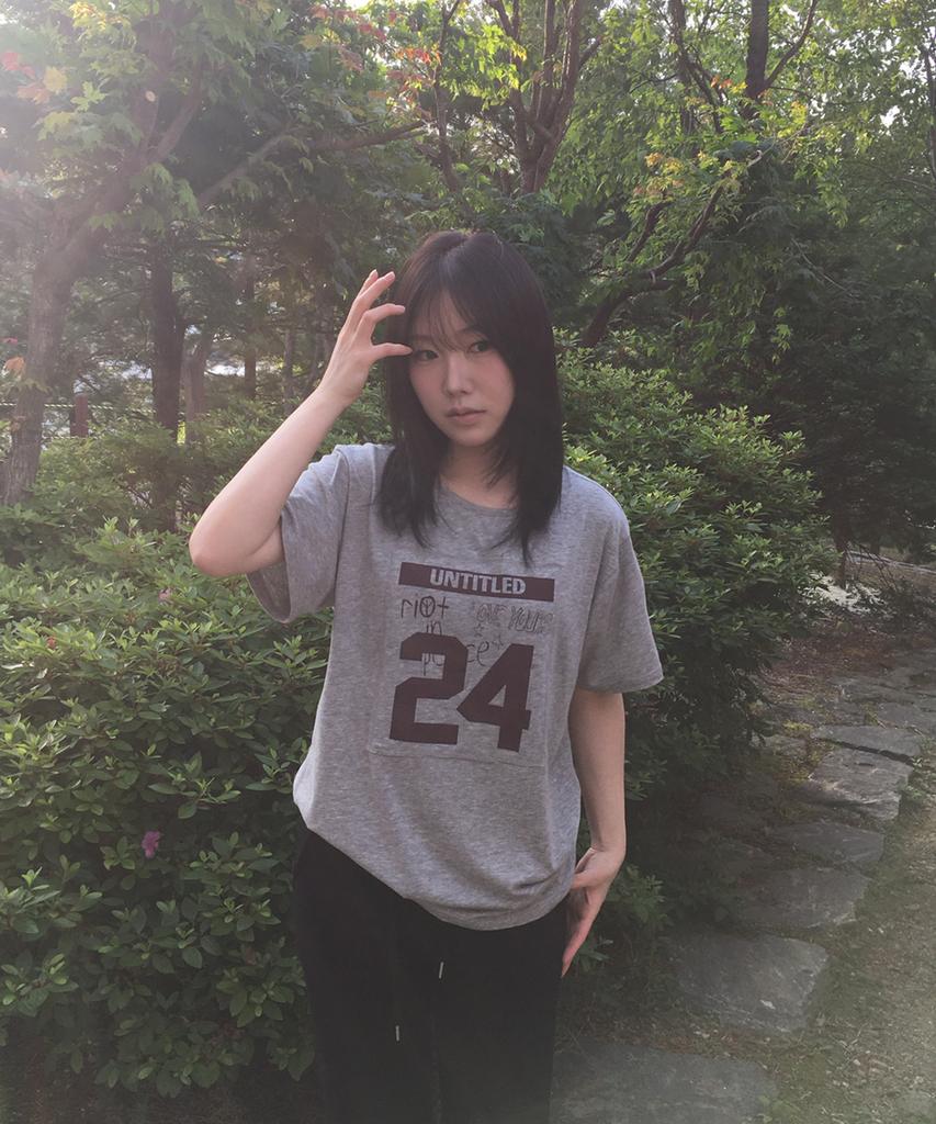 Eontaiteulseoul Untitle Number Patch Crop Short Sleeve Gray