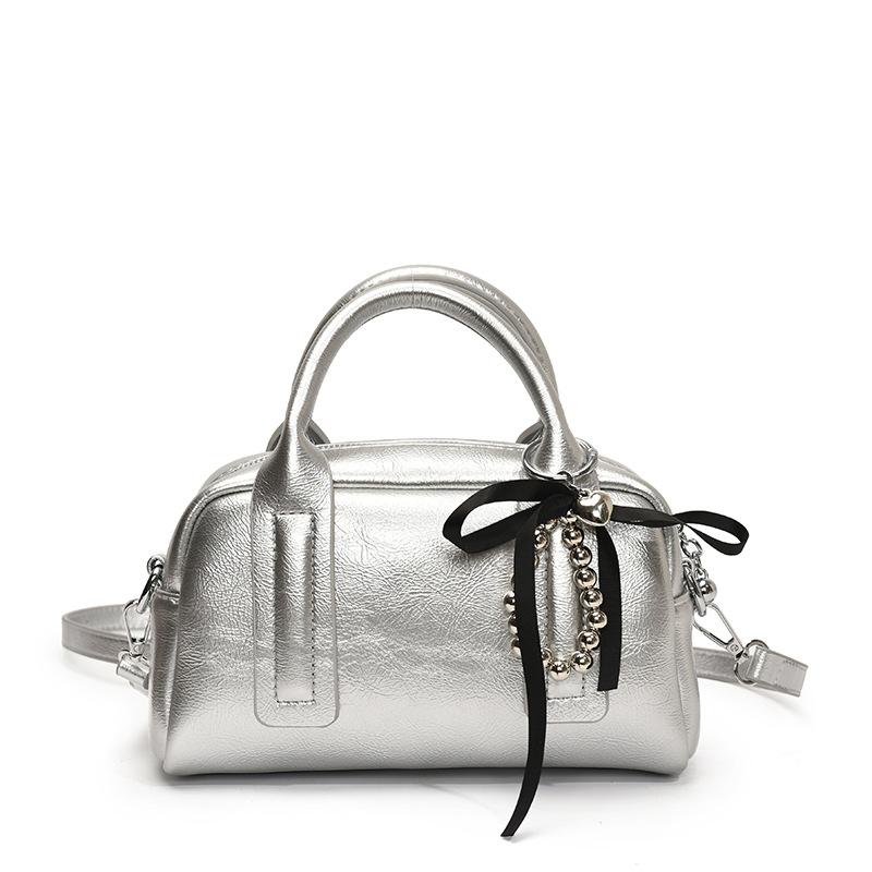 This year's popular small bag women's spring and summer versatile 2025 new women's simple messenger bag portable pillow bag