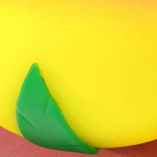 Juicy Peach Stress Relief Toy Simulation Pink Yellow Peach Squeeze Toy Decompression Fruit Shape Sensory Fidget Toy