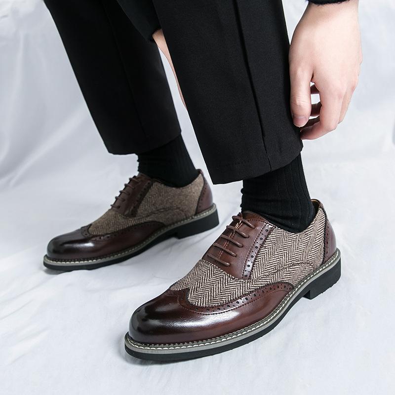 New Men's Pointed Leather Shoes British Style Splicing Brock Business Casual Shoes Formal Office Men's Shoes