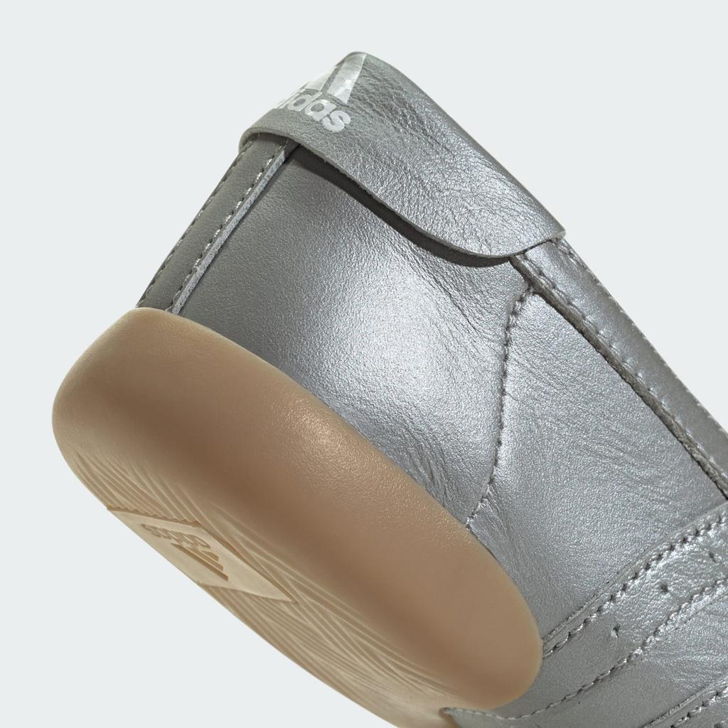 JR7032 adidas Originals Taekwondo Mei Ballet Silver Metalli Silver Meta (Women's