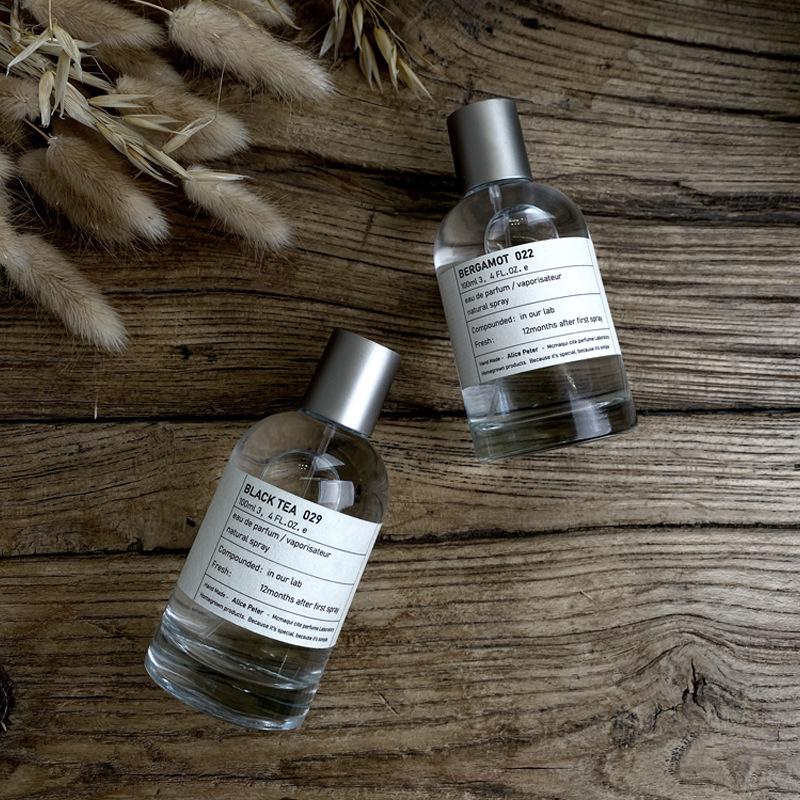 Women's and Men's Perfume - Laboratory 33: Long-Lasting Sandalwood & Bergamot Light Fragrance