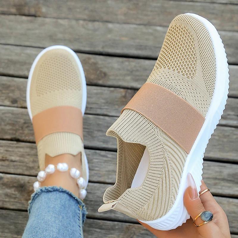 Spring Summer Casual Knitting Sneakers Women Slip On Breathable Mesh Flats Woman Comfortable Non Slip Thick Sole Running Shoes