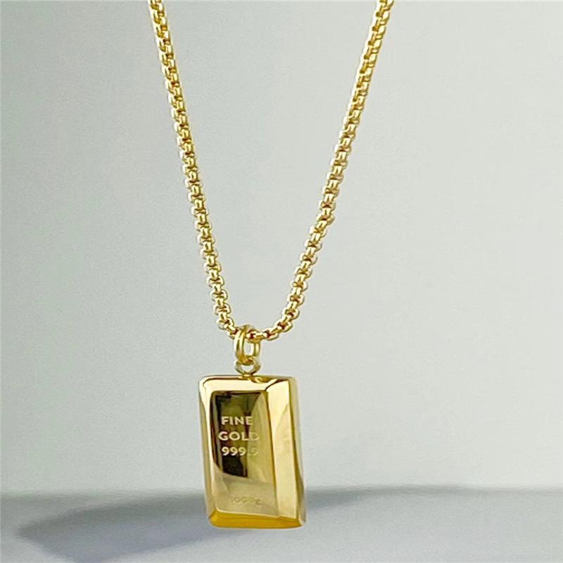 

Рекомендованное Xiaohongshu ожерелье из титановой стали в виде золотого слитка - стиль знаменитостей