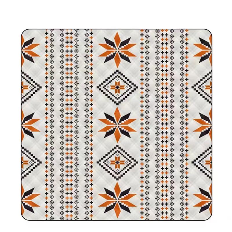 Zhu Chuang Jing Pin Outdoor Waterproof Picnic & Camping Mat