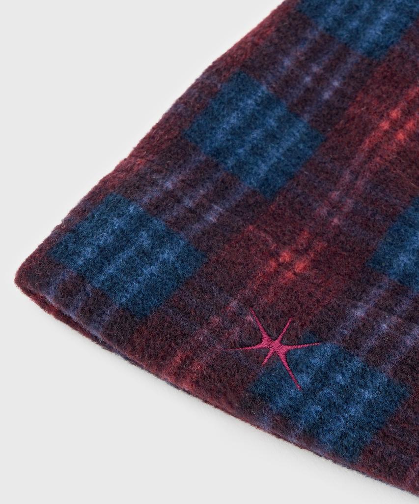 Yunse Hatch Embroidered Beanie (Burgundy Check)