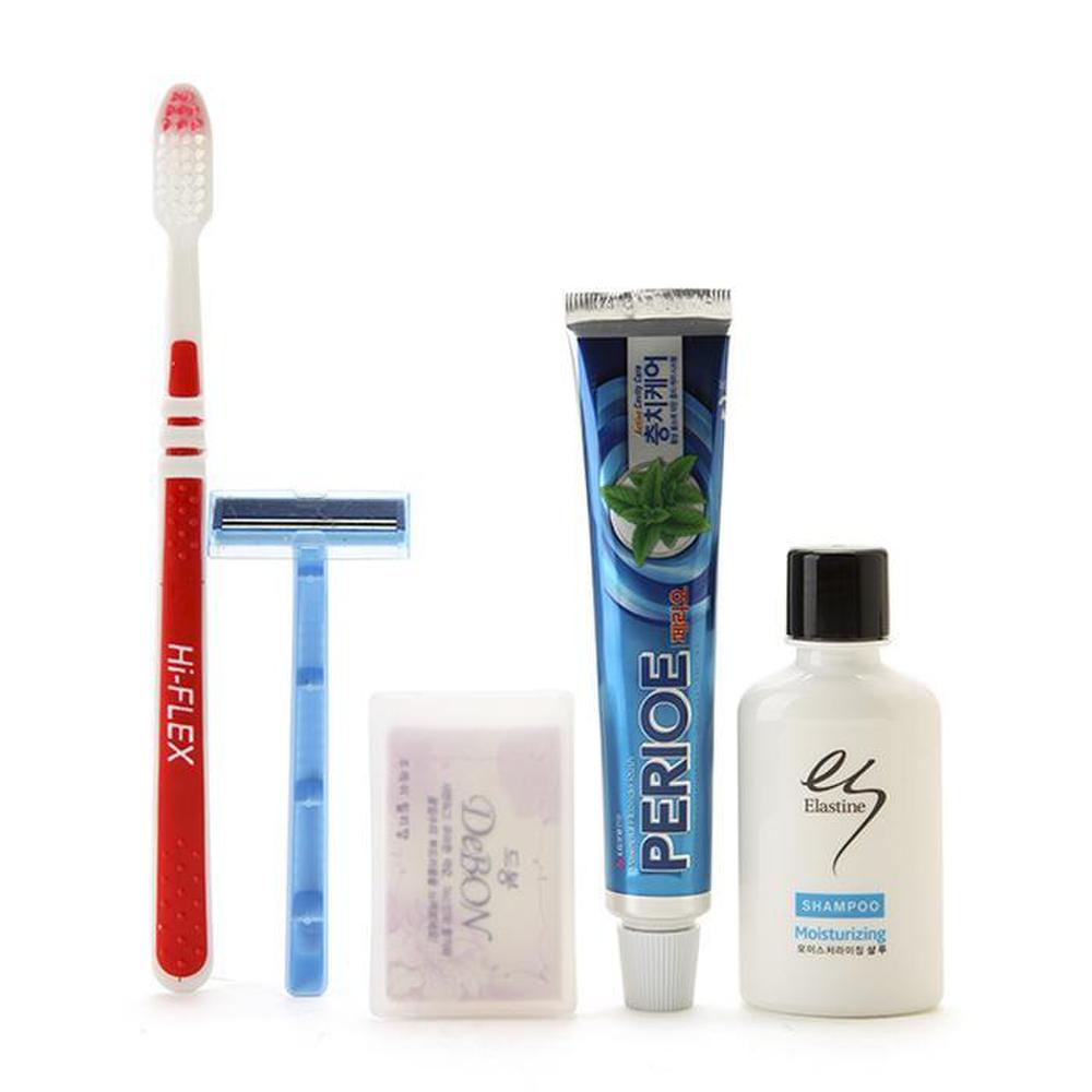 

5p Travel Toiletry Portable Toothbrush Set