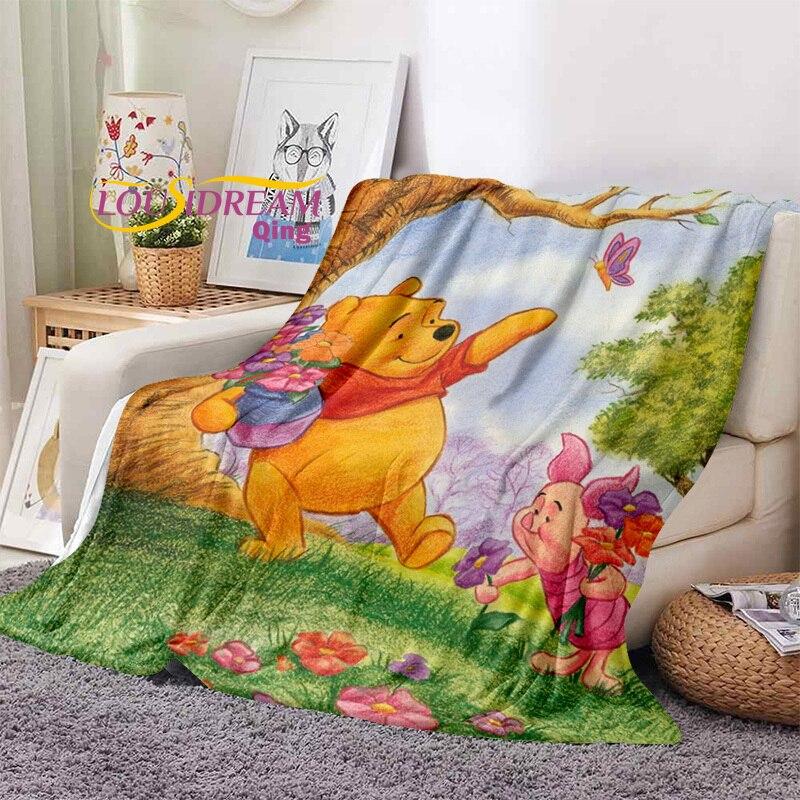 Winnie the Pooh Printed Blanket Flannel Blanket Bed Throw Soft Cartoon Printed Bedspread Bedspread Sofa Blanket