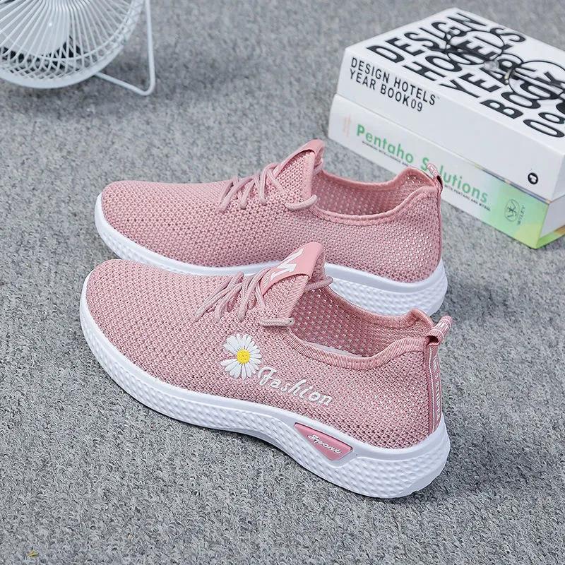 WTEMPO Female Spring Summer Travel Breathable Mesh Casual Shoes Women's Plus Size Sneakers Versatile Soft Sole Running Sports Shoes