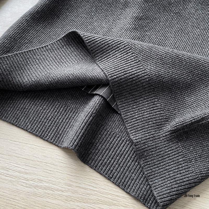 British-Style Knit Vest Shirt: Soft, Textured, Casual Two-in-One Sweater for Men - Perfect for Autumn and Winter.