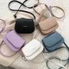 Yogodlns Trendige Sattel-Umhängetasche für Damen, PU-Leder, Umhängetasche, einfache einfarbige Handtasche mit Klappe