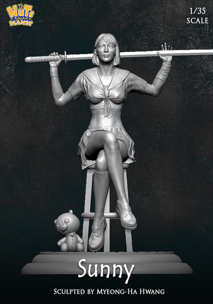 

Nuts Planet Sunny Cute Bodyguard with Straight Sword Resin Assembly Kit 1/35 NP-35003