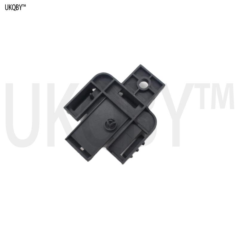 Vehicle control module bracket 109835500B