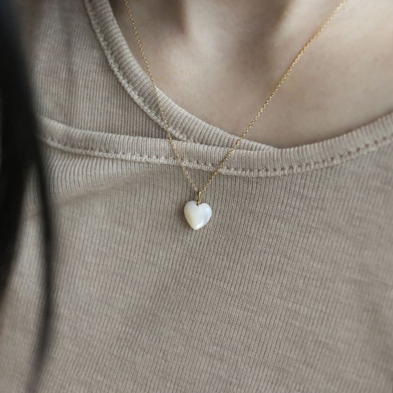 modernlike 14k gold white pearl heart pendant