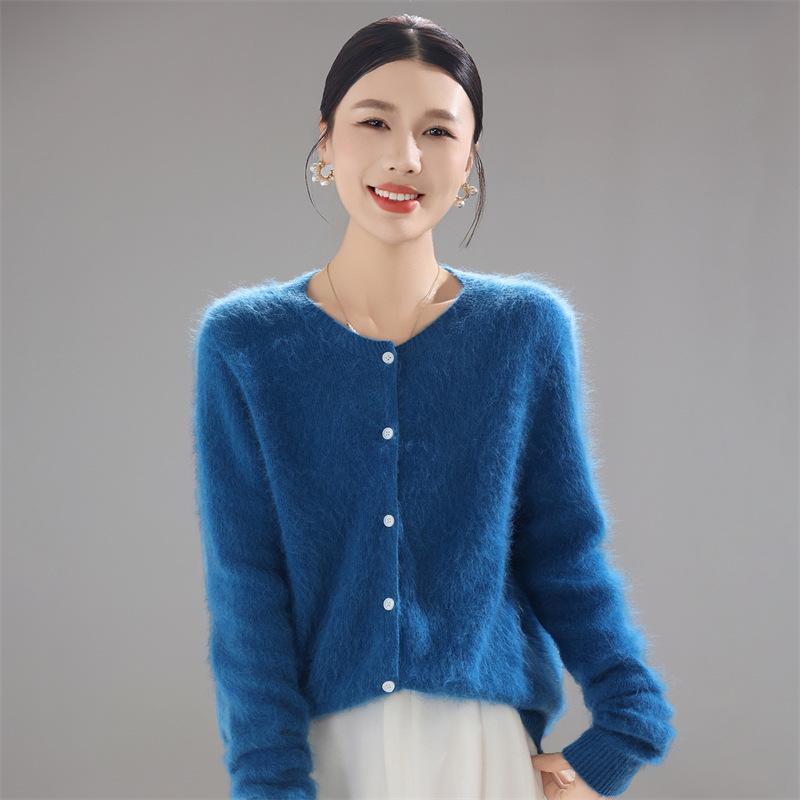 Women's Seamless One-Piece Knit Wool Cardigan Sweater with Brushed Finish