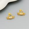Design Fashionable Earrings Ocean Wind Small Crab Temperament Simple Stud Earrings