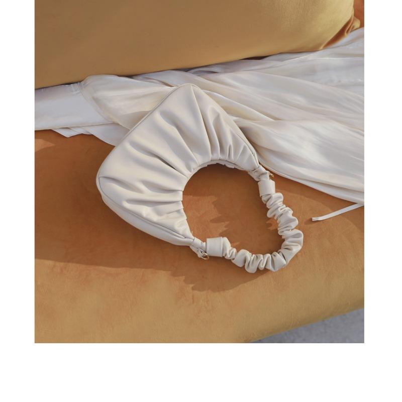 New Summer Pleated Cloud Bag Niche Design Underarm Bag Bag Hand-held Dumpling Bag for Women