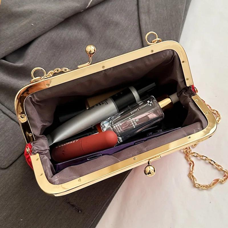 Retro taška přes rameno pro ženy Zlatá výšivka Lock Shell Clip Řetízek Messenger Clutch Zelená Crossbody kabelky