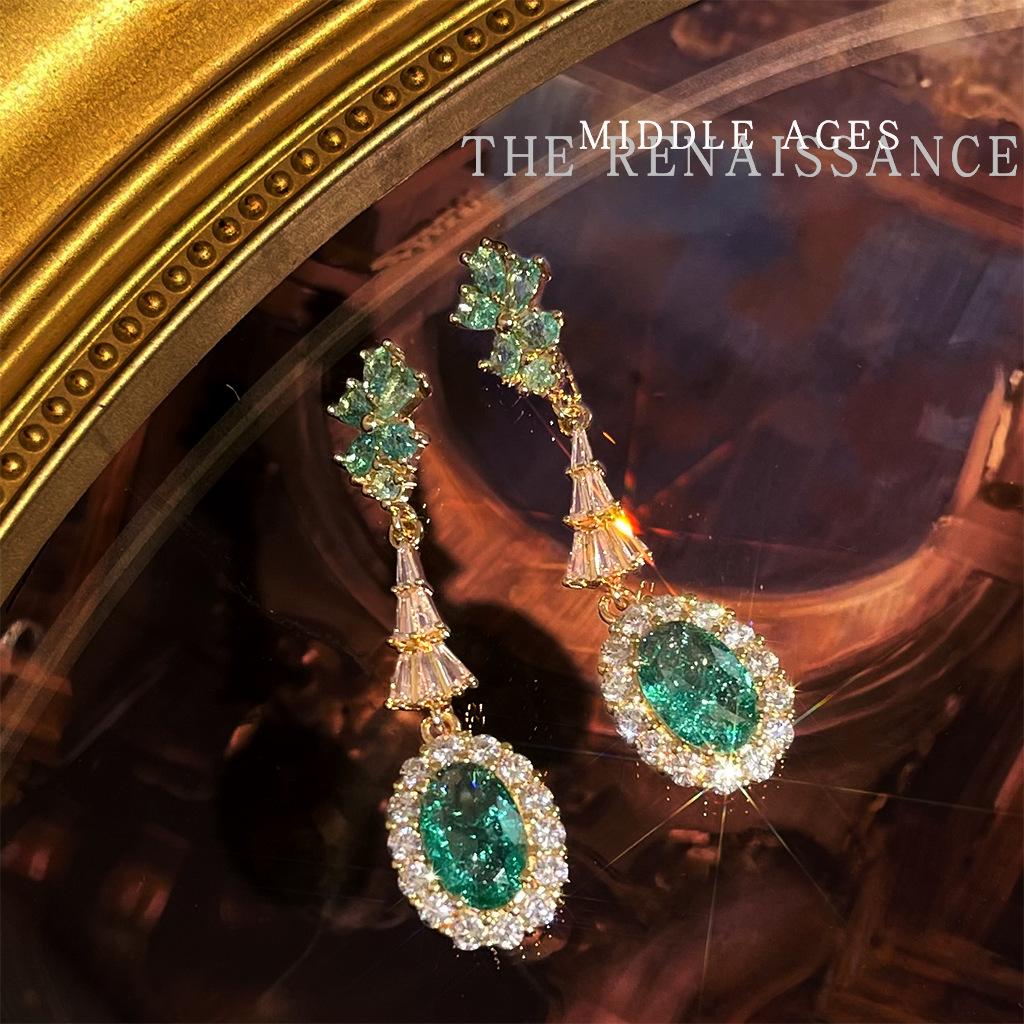 Retro fashion oil-dripping earrings niche temperament medieval style earrings personality high-end pearl earrings