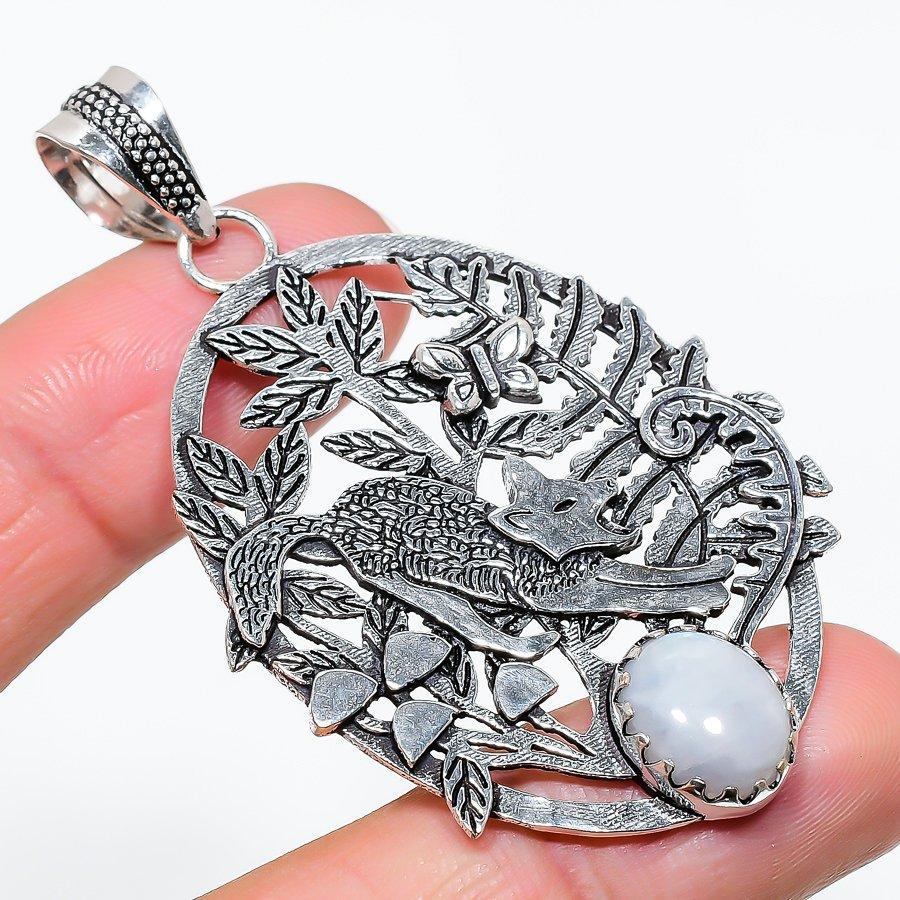 

Rainbow Moonstone Gemstone Handmade Ethnic Jewelry Pendant 2.60 SR-8987