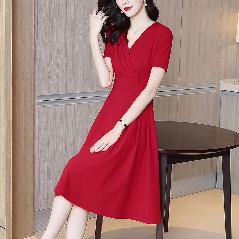 Mm Dress Spring and Summer New French Short-sleeved V-neck Women's Temperament Retro Hepburn Style Small Black Dress