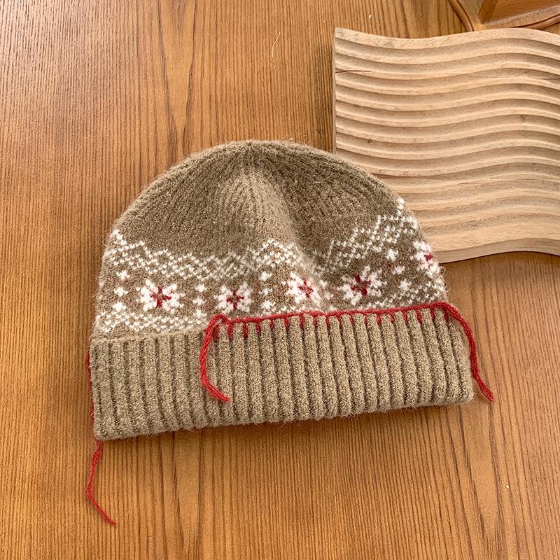 Big head circumference hat autumn and winter snowflake pattern wool knitted hat christmas hat
