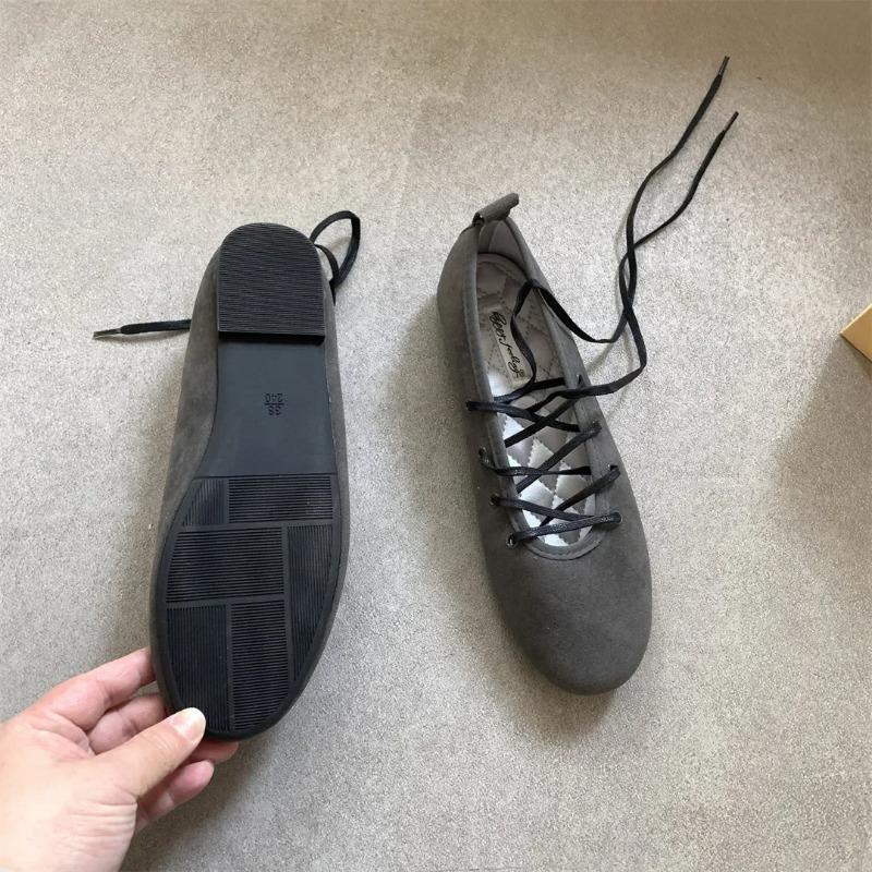 Spring 2025 Women's Ballet Flats Soft Low Heel Flat Shoes Casual Versatile Comfortable Round Toe Leather Shoes