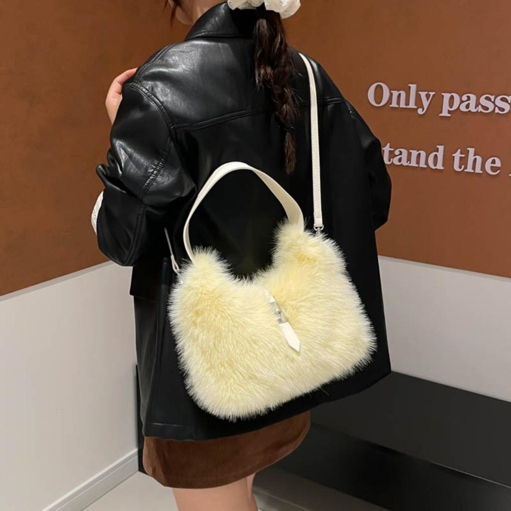 Shoulder Bag Women Plush Daily Commute