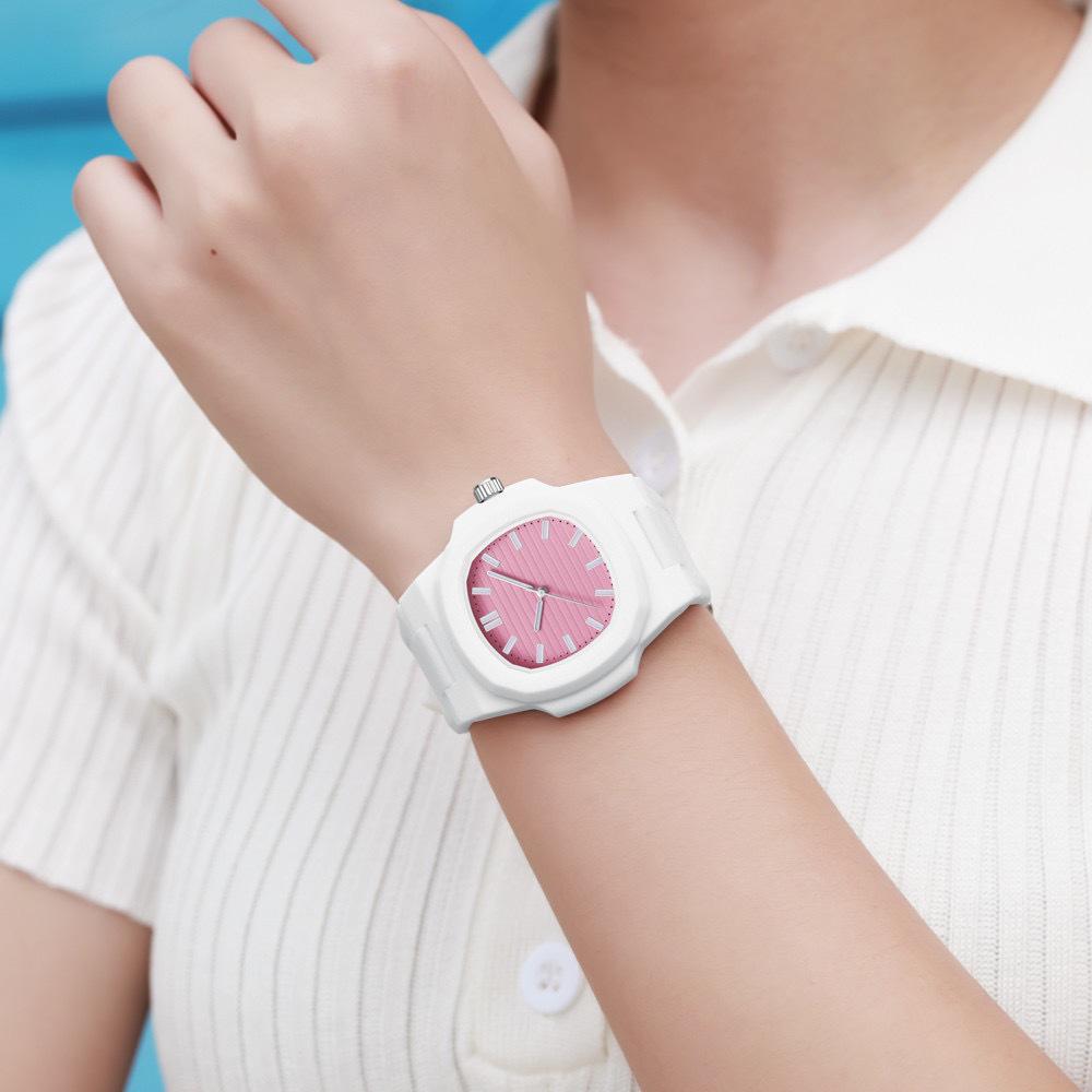 Versatile Parrot-Shaped Waterproof Student Sports Silicone Watch