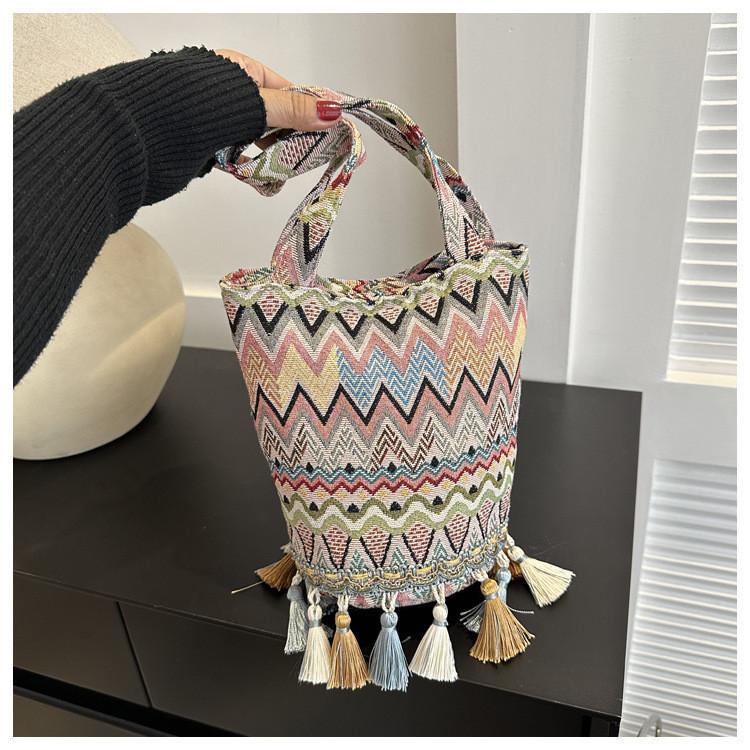 Trendy Ethnic Inspired Large Capacity Bucket Bag 2023 Fashion Striped Women's Handbag