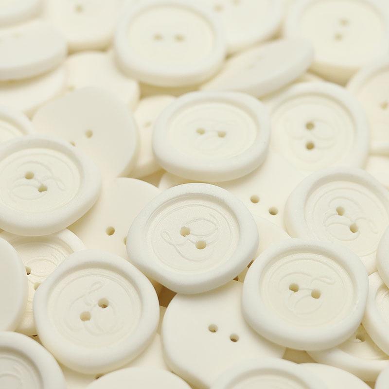 Special-Shaped Two-Eye Buttons, Black And White Resin Buttons, Sweater Jacket Hand-Sewn Buttons, Women'S Sweater Cardigan Buttons