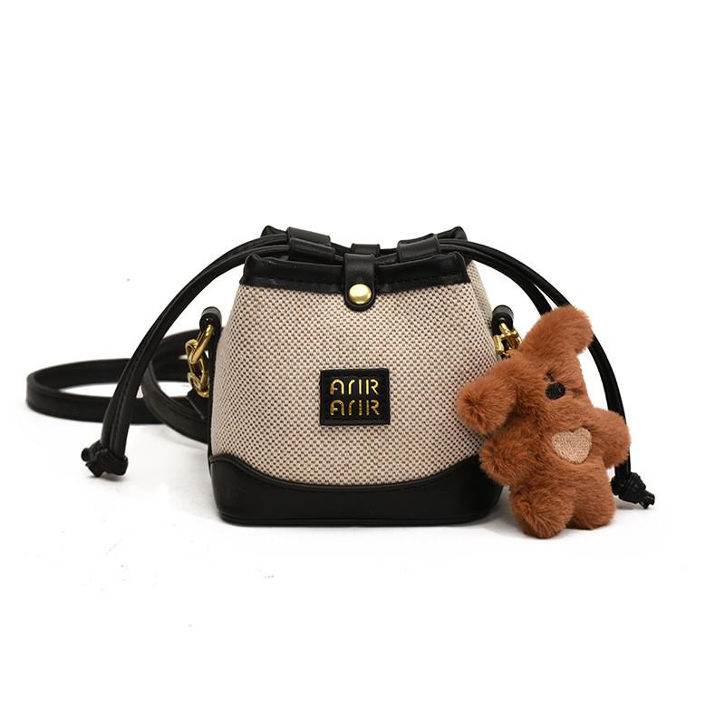 Mini Stylish Pu Backpack For Kids Featuring Breathable Material And Chic Colors